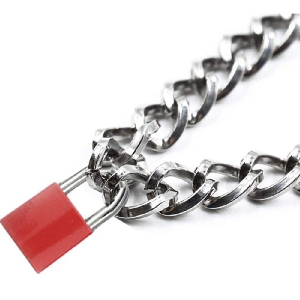 Metal Padlock Collar Necklace